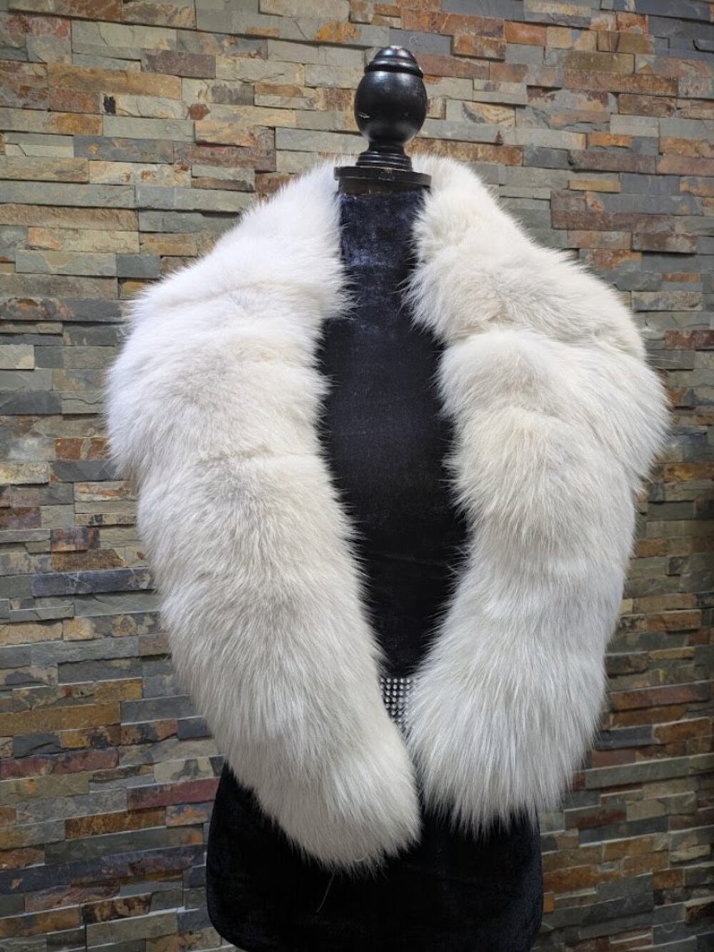 Ivory Shadow Polar Arctic Fox Fur Stole w Vertical Design Classic Real Fur Scarf